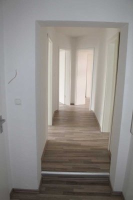 Traumhafte Wohnung mit großem Balkon!!!