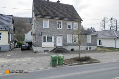 Sanierungsbedürftiges Mehrfamilienhaus – Ideales Projekt für Investoren und Handwerker