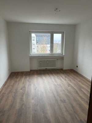 Charmante 3-Zimmer-Wohnung auf der Margarethenhöhe mit Süd-Balkon und Tiefgaragenstellplatz