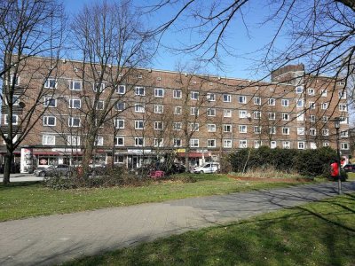 Zentrale Lage auf der Veddel! Helle 3-Zimmer-Wohnung - Besichtigung auf Anfrage -