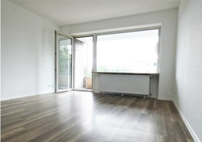 Stilvolle 1-Raum-Wohnung mit Balkon und EBK in Garbsen - Zweitbezug nach Sanierung