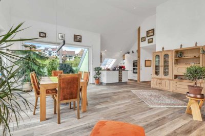 Penthouse-artige Wohnung mit TG-Stellplatz mit den Möglichkeiten im "Betreuten Wohnen"