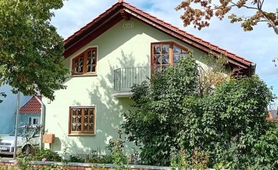 Attraktives und gepflegtes 5-Zimmer-Einfamilienhaus zum Kauf in Erbes-Büdesheim