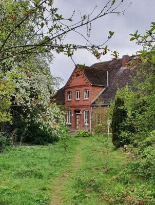 Wunderschöne sanierte 220qm Wohnung auf alten Reiterhof