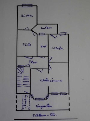 Attraktive 4-Zimmer-Hochparterre-Wohnung mit Balkon in Osnabrück