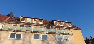 Schöne, lichtdurchflutete 4 Zimmer Wohnungen mit Balkon