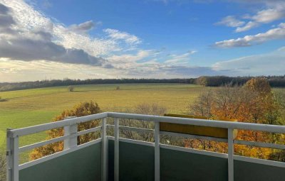 Attraktive 3-Zimmer-Wohnung mit EBK, 2 SW-Balkonen und Blick ins Grüne