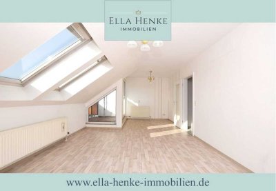 Moderne, helle Maisonette-Wohnung mit Balkon + ausgebautem Spitzboden...