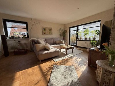 Großzügige 3 bis 4-Zimmerwohnung mit sonnigem Balkon!