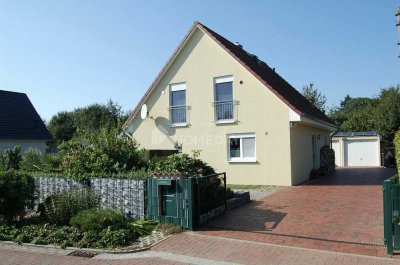 Modernes Einfamilienhaus mit Gartenparadies und Doppelgarage südlich von Bremen