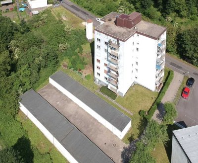 Gepflegte Eigentumswohnung mit Balkon.