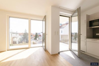 MODERNE 3 ZIMMER WOHNUNG MIT SONNIGEM BALKON -STADTLEBEN TRIFFT AUF NATURIDYLLE– NEUBAU NAHE ELTERLEINPLATZ