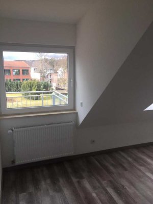 Neuwertige 3-Zimmer-Wohnung mit Balkon in Bergisch