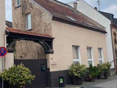 gemütliches, frisch renoviertes Haus, bis zu 3 SZ, idyllischer Innenhof