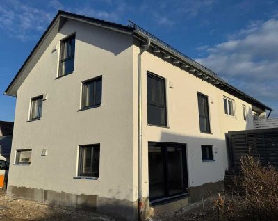 Neubau Doppelhaushälfte in Türkenfeld, 2 Gehminuten zum Bahnhof