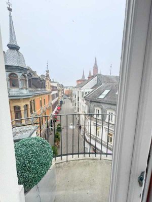 Stilaltbau mit Aufzug & Dachterrasse in der Altstadt Wiesbadens