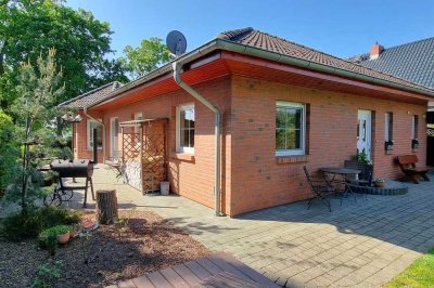 Einziehen und Loswohnen, sehr gepflegter Walmdach-Bungalow direkt am Lehnitzsee in Oranienburg