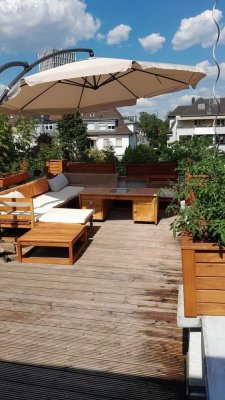 Charmante Dachgeschoss-Maisonette-Wohnung mit großer, ruhig gelegener Dachterrasse