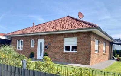 Hochwertiger Bungalow mit Wintergarten und Ausbaumöglichkeit in ruhiger Sackgasse