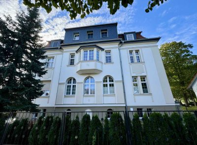 Attraktive 4 - Zimmer - Wohnung mit Balkon und 2 Stellplätzen in bevorzugter Wohnlage I kein WBA