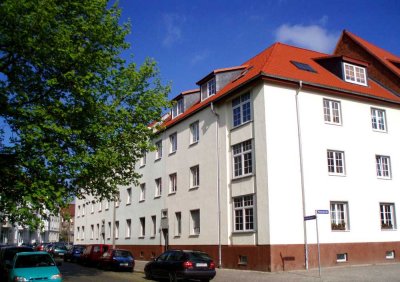 Individuelle DG-Wohnung im beliebten Stadtteil Stadtfeld Ost!