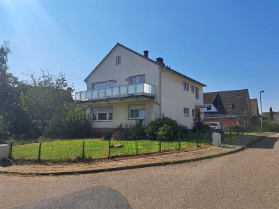 Zweifamilienhaus in ruhiger aber zentraler Wohnlage von Odenthal