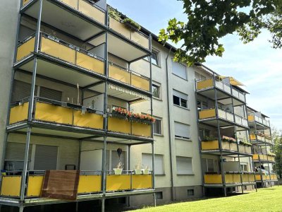 Schöne Wohnung mit großem Balkon