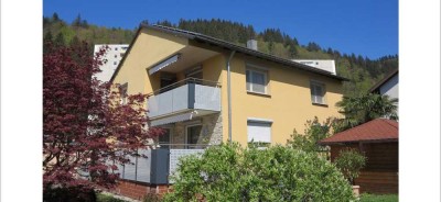 Exklusive 3-Zimmer-EG-Wohnung mit Terrasse und Garten