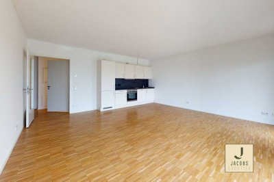 Helle 2-Zimmer-Wohnung mit Einbauküche in urbaner Lage