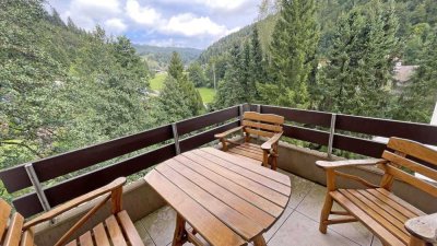 Stilvolle und sanierte Ferienwohnung mit Ausblick!