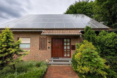 1-2-Familienhaus mit Erdwärme, Solar, Photovoltaik und 2 Garagen