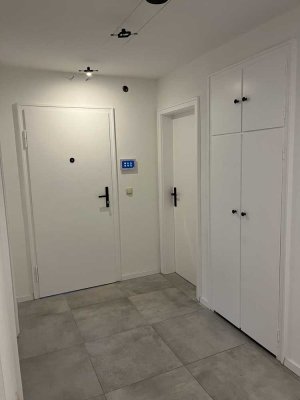 Geräumige ~80m2 3ZKB EG-Wohnung mit großem Garten in Frankenhofen