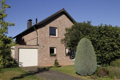 Schönes 4-Zimmer-Einfamilienhaus in Stolberg (Rheinland), Stolberg (Rheinland)