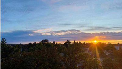 Geschmackvolle 1-Raum-Wohnung mit Balkon und Einbauküche in Planegg