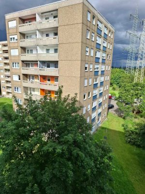 Gepflegte 3-Zimmer-Wohnung im 5. Obergeschoss mit Balkon