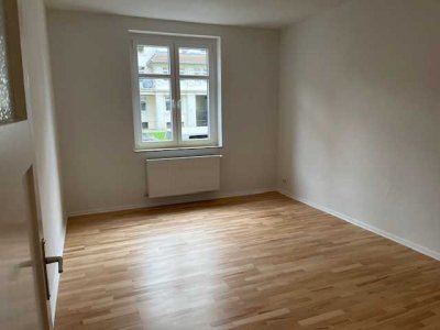 Neu renovierte 3 Zimmer Wohnung in guter Lage