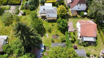 Wohnbaugrundstück mit saniertem Bungalow mit Keller und Garten im Herzen von Hohen Neuendorf!