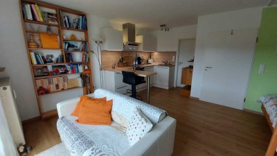 Hochwertiges, komplett möbliertes 1-Zimmer-Appartement m. Tiefgaragenstellpl.