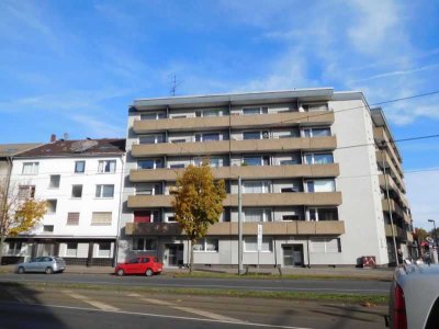 Lichtdurchflutete Wohnung zum Wohlfühlen mit Balkon