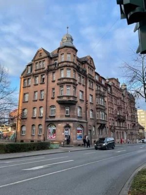 ** Attraktive City-Altbauwohnung in U-Bahn Nähe zum Selbstbezug **