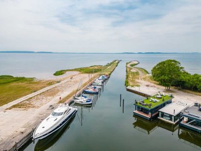 LUXUS Hausboot - 3 Etagen - 100m² Wohnen + 120 m² SONNENTERRASSE - Kamin, Kino, komplett individuell