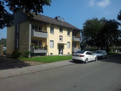 Helle modernisierte Whg. im EG mit Balkon u.Garten im ruhigen 4 Fam. Haus