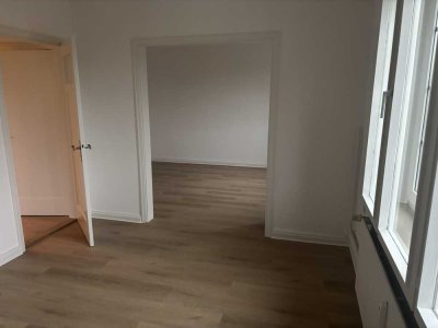 Attraktive 3,5-Zimmer-Wohnung mit Balkon und EBK in Bremen