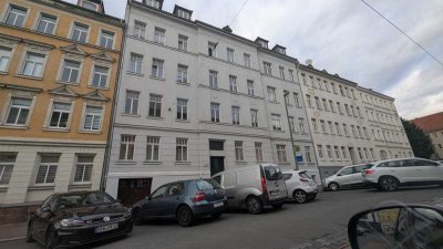 5 Zimmer Familienwohnung mit Balkon