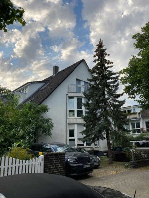 Familien Oase in Mahlsdorf, mit 163 m², 5 Zimmer, Erdgeschoss, große Terrasse, Gemeinschaftsgarten