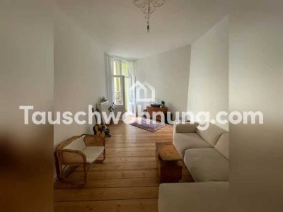 Tauschwohnung: Renovierte Altbauwohnung mit 3 Zimmern und großer Wohnküche