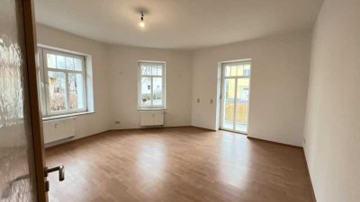 Coswig: Freie 2-Zi.-Wohnung mit Balkon in Hochparterre