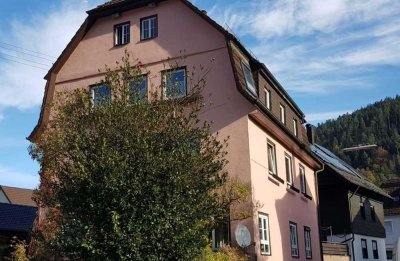 Gepflegtes 3-Familienhaus mit weiterem Ausbaupotenzial