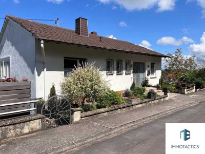 Saniertes Einfamilienhaus mit viel Platz und Traumhaftem Weitblick über Frei-Laubersheim