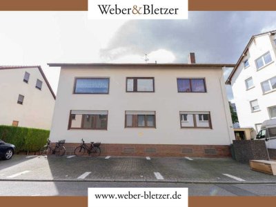 Helle und gepflegte 4 (!) Zimmerwohnung (Hochparterre) mit Westbalkon und 2 PKW-Stellplätzen!